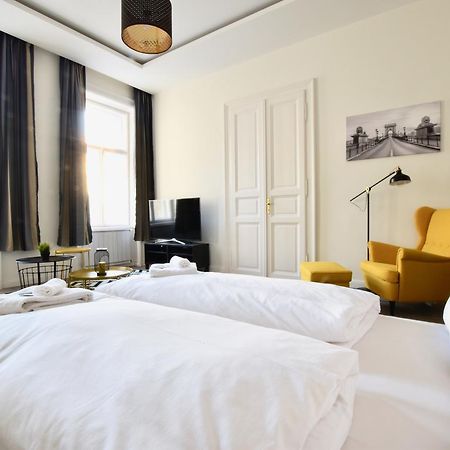 Standard Apartment By Hi5 - Dessewffy 39 Budapest Eksteriør bilde