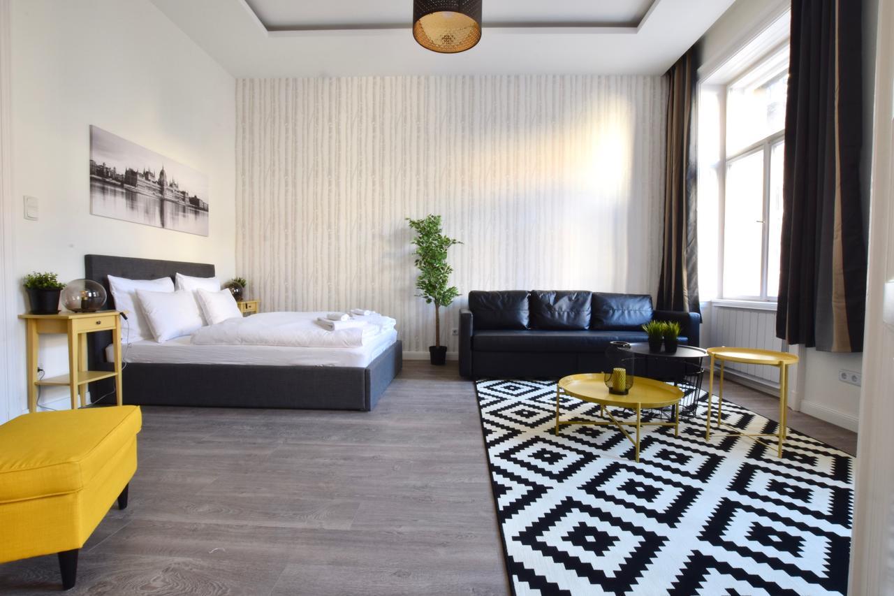 Standard Apartment By Hi5 - Dessewffy 39 Budapest Eksteriør bilde