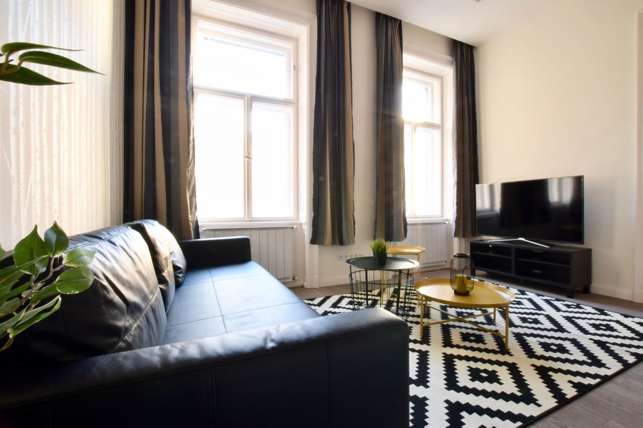 Standard Apartment By Hi5 - Dessewffy 39 Budapest Eksteriør bilde